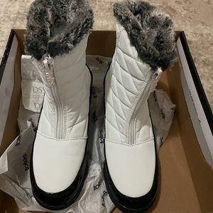 TOTES brand Esther snow/rain proof boots
